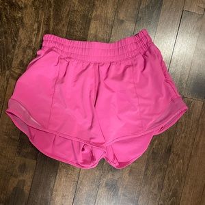 Lululemon hotty hot sonic pink shorts 4”
